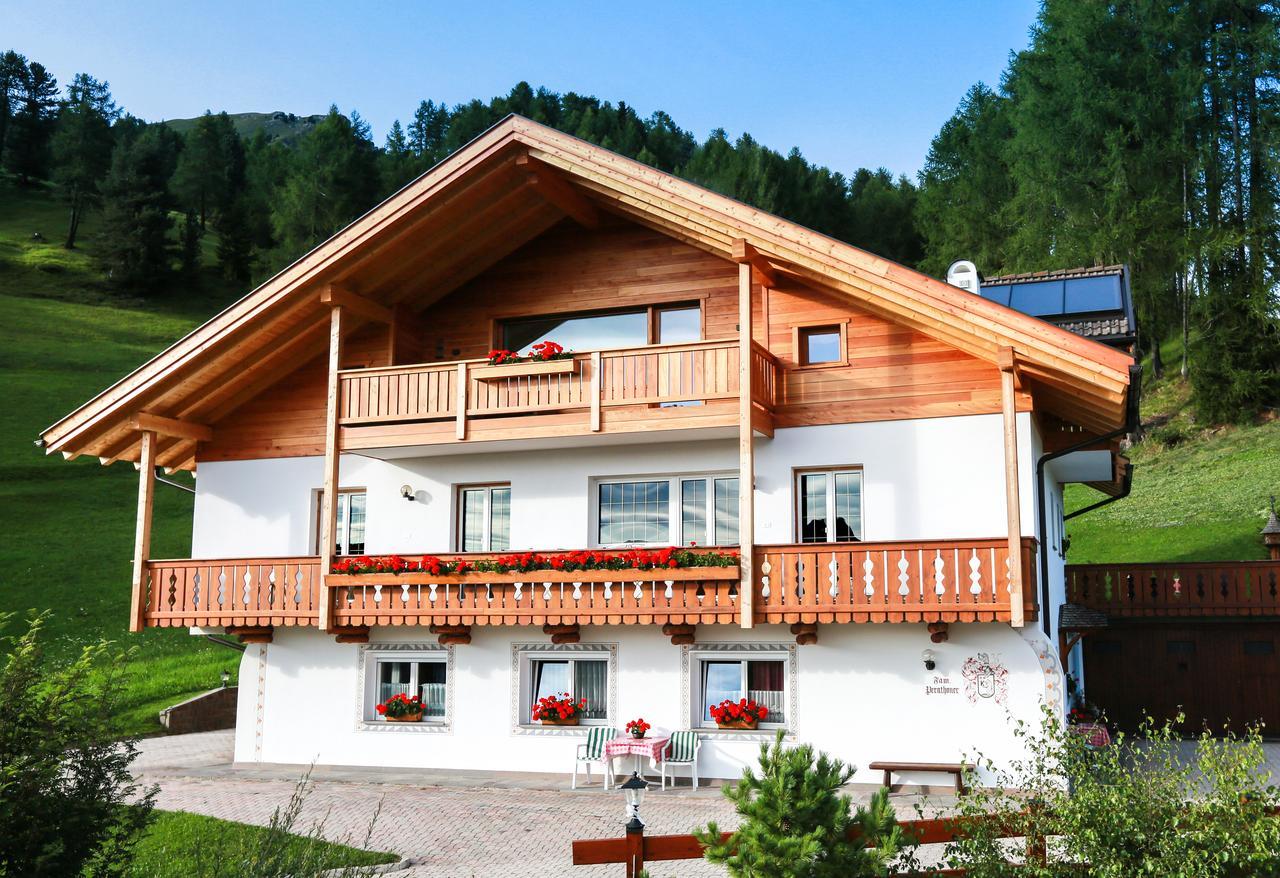Apartments La Baita Santa Cristina Val Gardena Exteriör bild